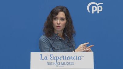 Ayuso avisa de que el Gobierno irá "al choque sin cuartel" para conseguir una España "desastrada" y de "subsidio"