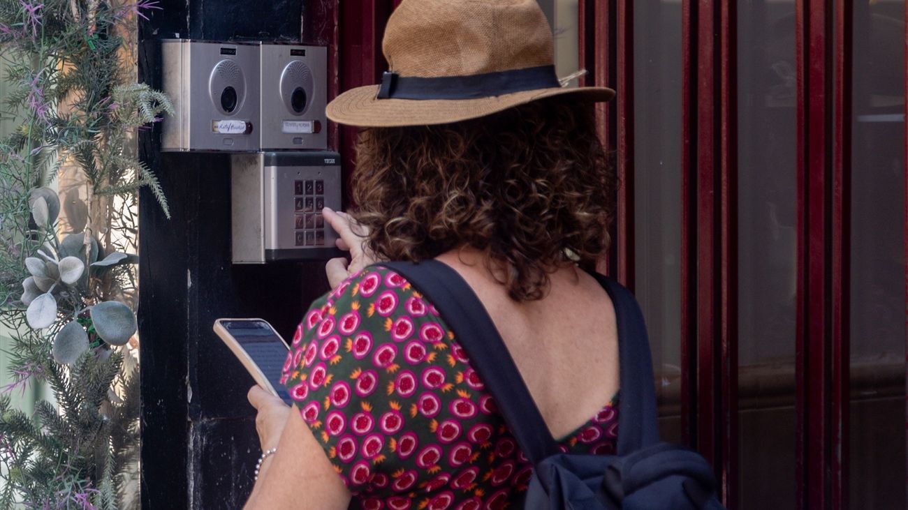 Madrid supera los 5,6 millones de pernoctaciones extrahoteleras en 2025 y bate récord de viajeros