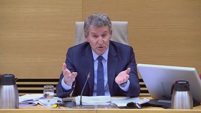 Feijóo señala a la Confederación Hidrográfica del Júcar como la "mayor responsable" de la DANA