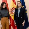 Ayuso recibe a la presidenta del Parlamento Europeo, Roberta Metsola