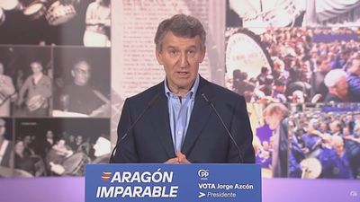 Feijóo pide el voto de los socialistas para Azcón: Sánchez y su portavoz no merece ni un voto
