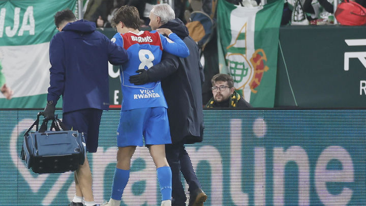 Pablo Barrios, baja por lesión los próximos siete partidos