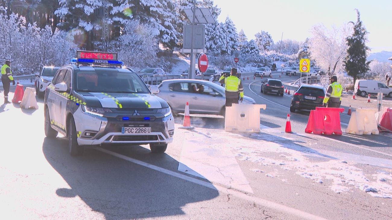 Cortado el acceso al Puerto de Navacerrada