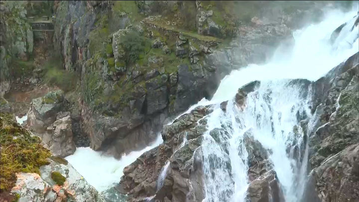 Ocho presas del Canal desembalsan agua y la Comunidad extrema la vigilancia en los cauces