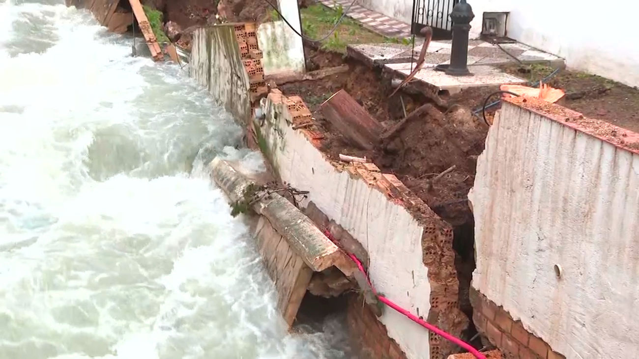 La lluvia no da  tregua a Andalucía  y la alerta se reactiva por la llegada de un nuevo frente