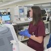 Profesionales sanitarios en el Hospital de Fuenlabrada