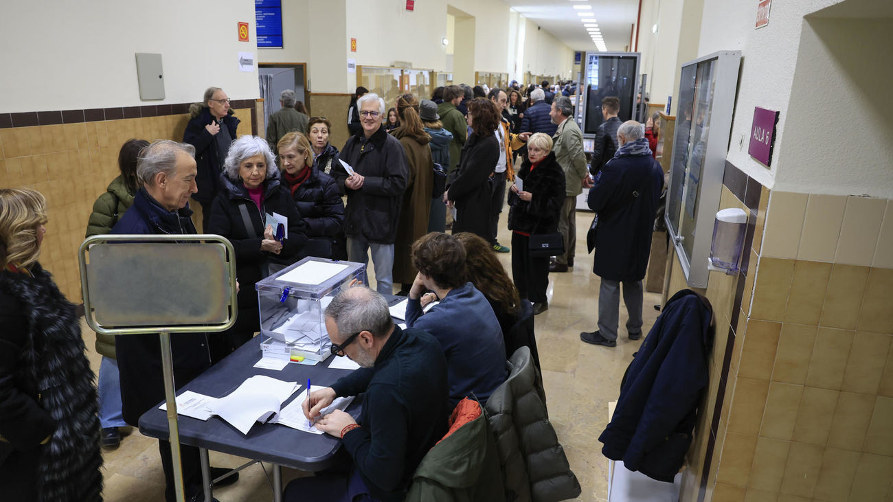 Aragón vota, con una  participación idéntica a la de 2023