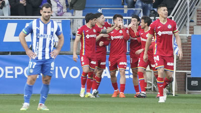 0-2. El Getafe asalta Vitoria, rompe su racha negativa y huye del descenso