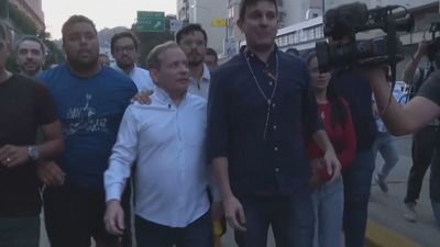 La Fiscalía venezolana revoca la excarcelación del opositor Guanipa y le impone "detención domiciliaria"