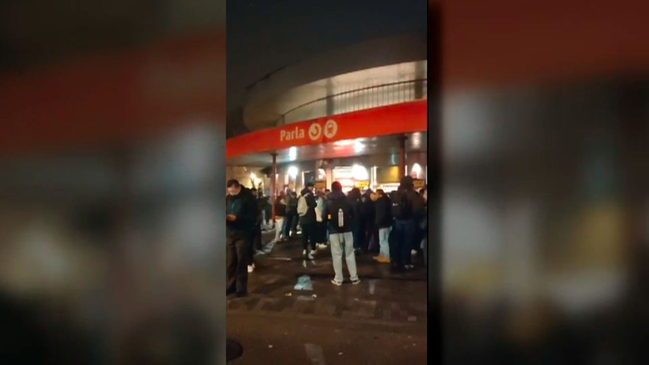 Caos en Parla al cerrarse la estación de Cercanías  a primera hora de la mañana