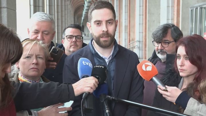 Diego Martín del Semaf junto a a representantes de CCOO y UGT