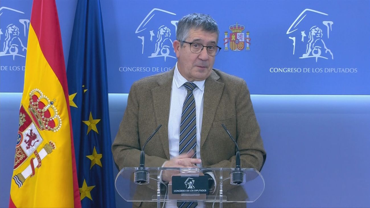 El PSOE prefiere una "única marca" a su izquierda mientras Podemos pasa de Sumar y tiende su mano a IU