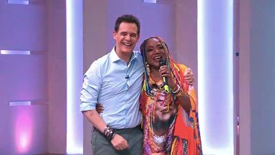 Lucrecia celebra 30 años de carrera reivindicando la alegría como motor de vida