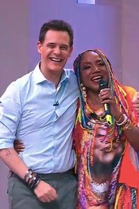 Lucrecia celebra 30 años de carrera reivindicando la alegría como motor de vida