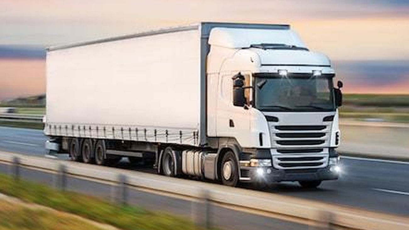 Faltan camioneros en España, se necesita cubrir 30.000 puestos de trabajo
