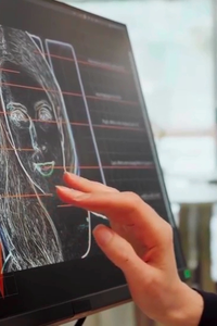 Cuando lo falso parece real: la inteligencia artificial multiplica las estafas y suplantaciones en internet