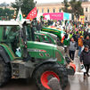 Tractorada en el Paseo de Recoletos