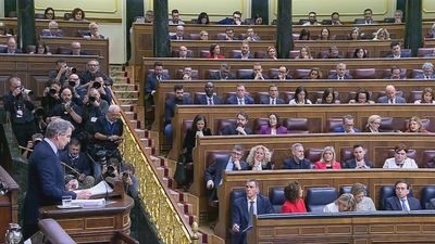 Feijóo dice que el accidente de Adamuz era evitable y acusa a Sánchez de jugar "a la ruleta rusa" con la seguridad