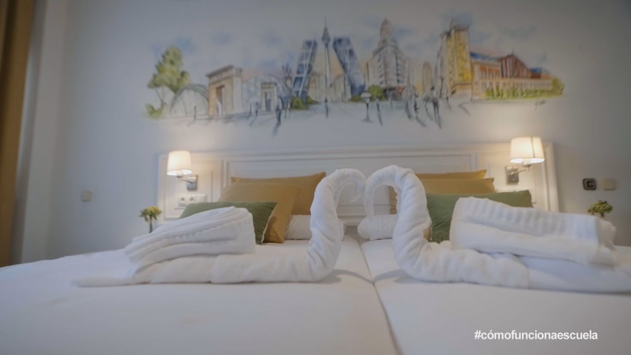 Así es el 'housekeeping' que realizan en la  Escuela Superior de Turismo de Madrid