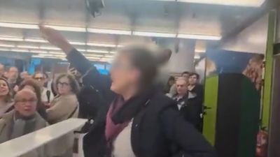 Caos en Atocha por la cancelación de trenes a Ciudad Real: "No nos han explicado nada"