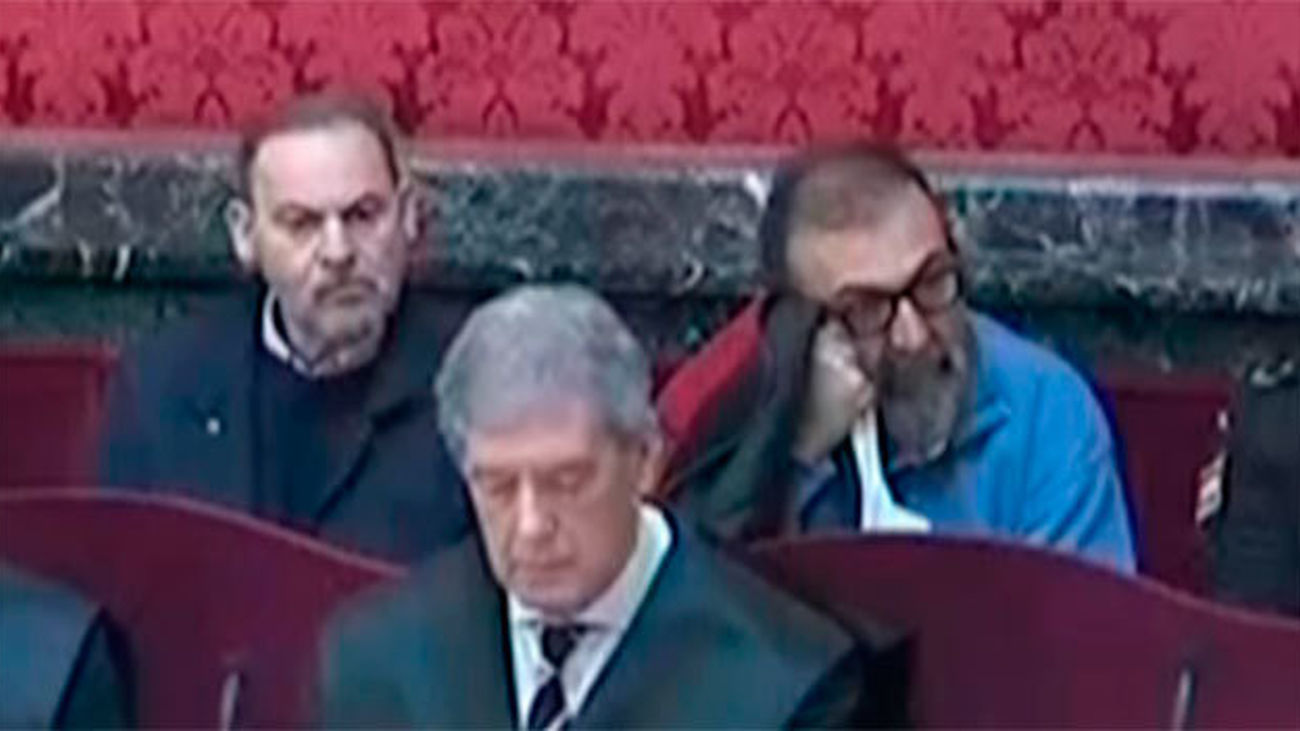 Ábalos y Koldo ni se miran en su comparecencia ante el Supremo, tribunal que quieren evitar