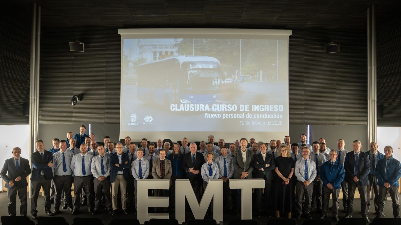 Clausura de la nueva promoción de profesionales de la conducción de EMT Madrid