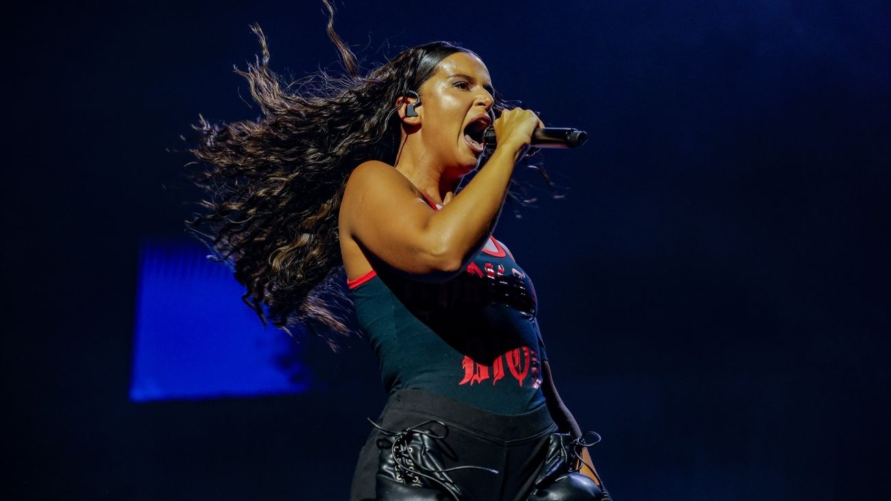 La cantante Nathy Peluso durante un concierto en el festival Sónar 2025 de Barcelona