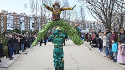 Las calles de Madrid disfrutan del desfile de carnaval "más mágico"