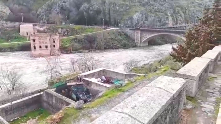 La borrasca remite, pero siguen  en alerta por fuertes vientos y el oleaje  en seis comunidades