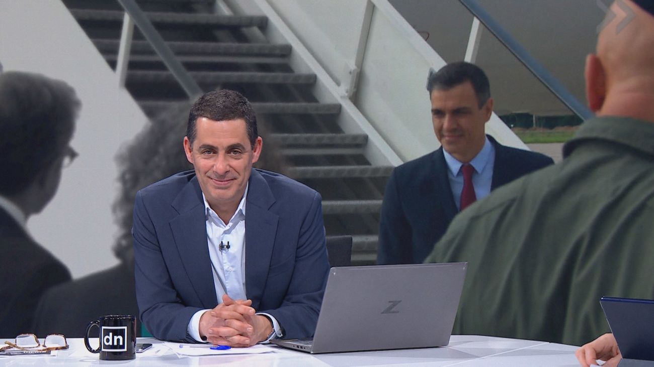 El análisis de Antonio Naranjo: "Hace mucho tiempo que Sánchez no gobierna pero finge bastante bien"