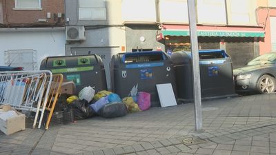 El Ayuntamiento de Madrid interpone en un mes 111 sanciones de hasta 1.100 euros por tirar mal la basura