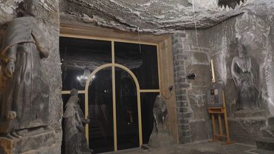 La iglesia subterránea más grande del mundo se encuentra en esta mina de sal en Cracovia