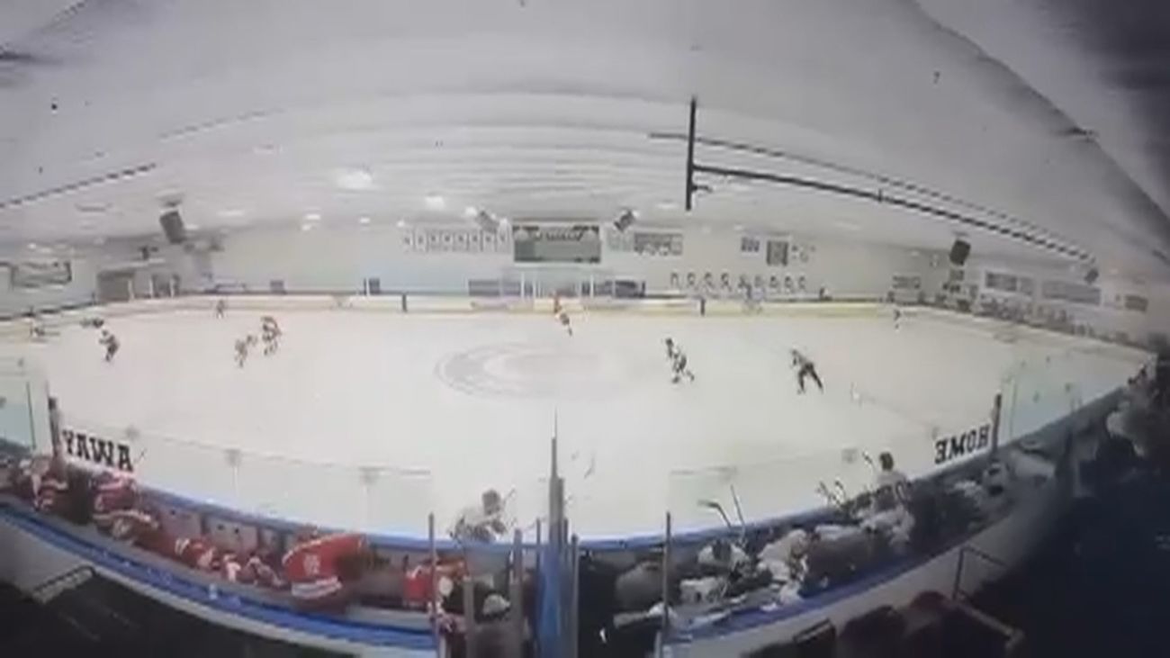 Un tiroteo durante un partido de hockey en EE.UU. deja al menos 3 muertos, entre ellos el agresor