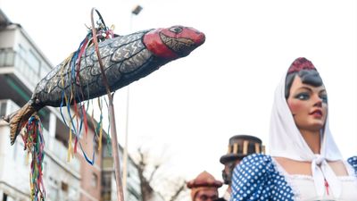 Madrid pone el broche final a sus carnavales con la ceremonia del entierro de la sardina