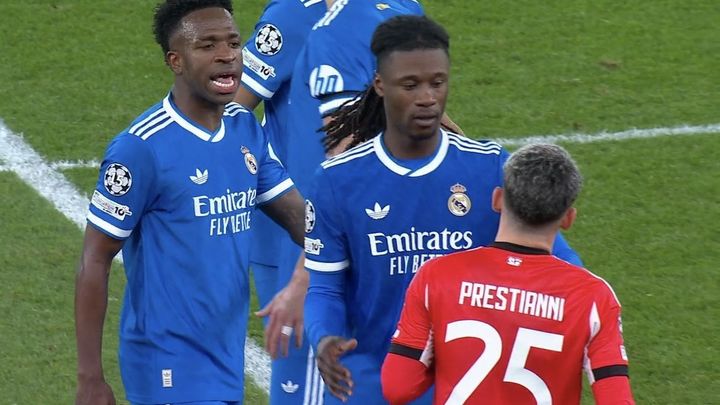 La UEFA estudia los insultos racistas a Vinicius para posibles sanciones disciplinarias