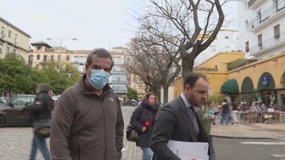 Libertad con cargos para Rafael Pineda tras negarse a declarar por la trama urbanística de Emvisesa