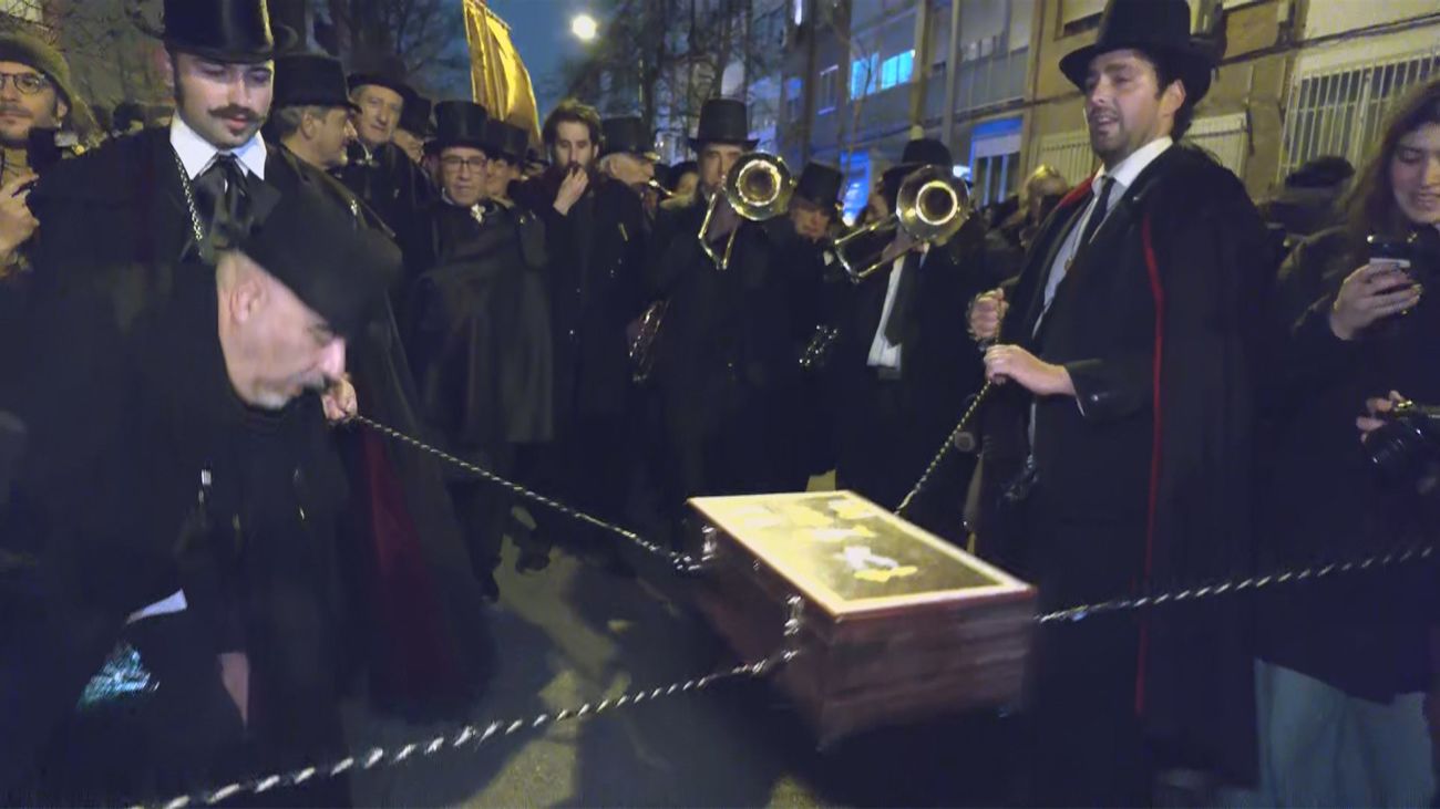 El Entierro de la Sardina despide el carnaval de Madrid 2026 entre tradición y humor