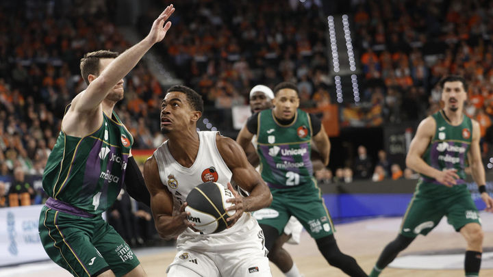 Maledon ante el  Unicaja / EFE