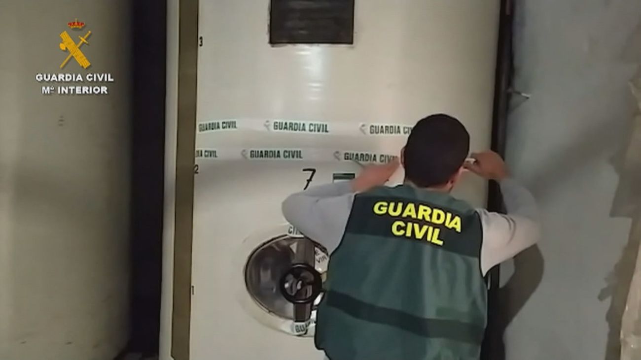 Guardias civiles vigilan el campo de madrileño para evitar robos en explotaciones