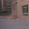 Un desprendimiento en la fachada de un edificio de Carabanchel siembra la alarma entre los vecinos