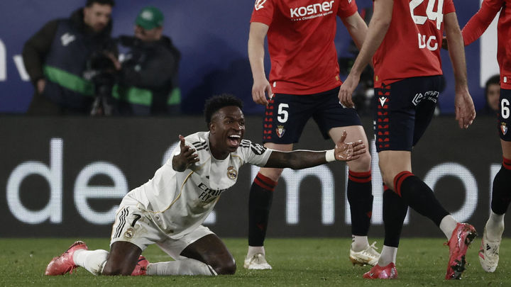 2-1. El Real Madrid cae en Pamplona y corta su racha de victorias