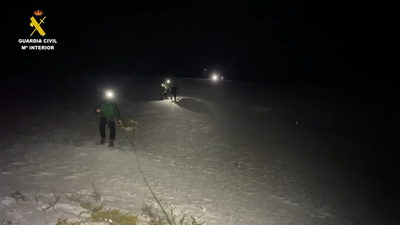 Milagroso rescate de cuatro jóvenes que habían quedado colgados en una ladera de Peñalara