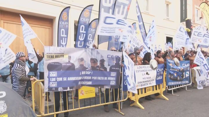 Sindicatos policiales pedirán este lunes ante el Ministerio del Interior la dimisión de Marlaska