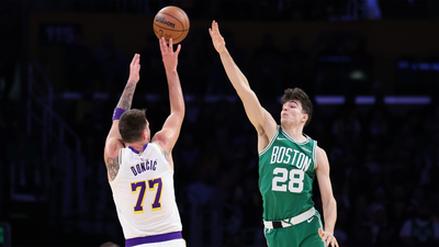 Doncic, impresionado con Hugo González tras el Celtics - Lakers: "Es un jugador increíble"