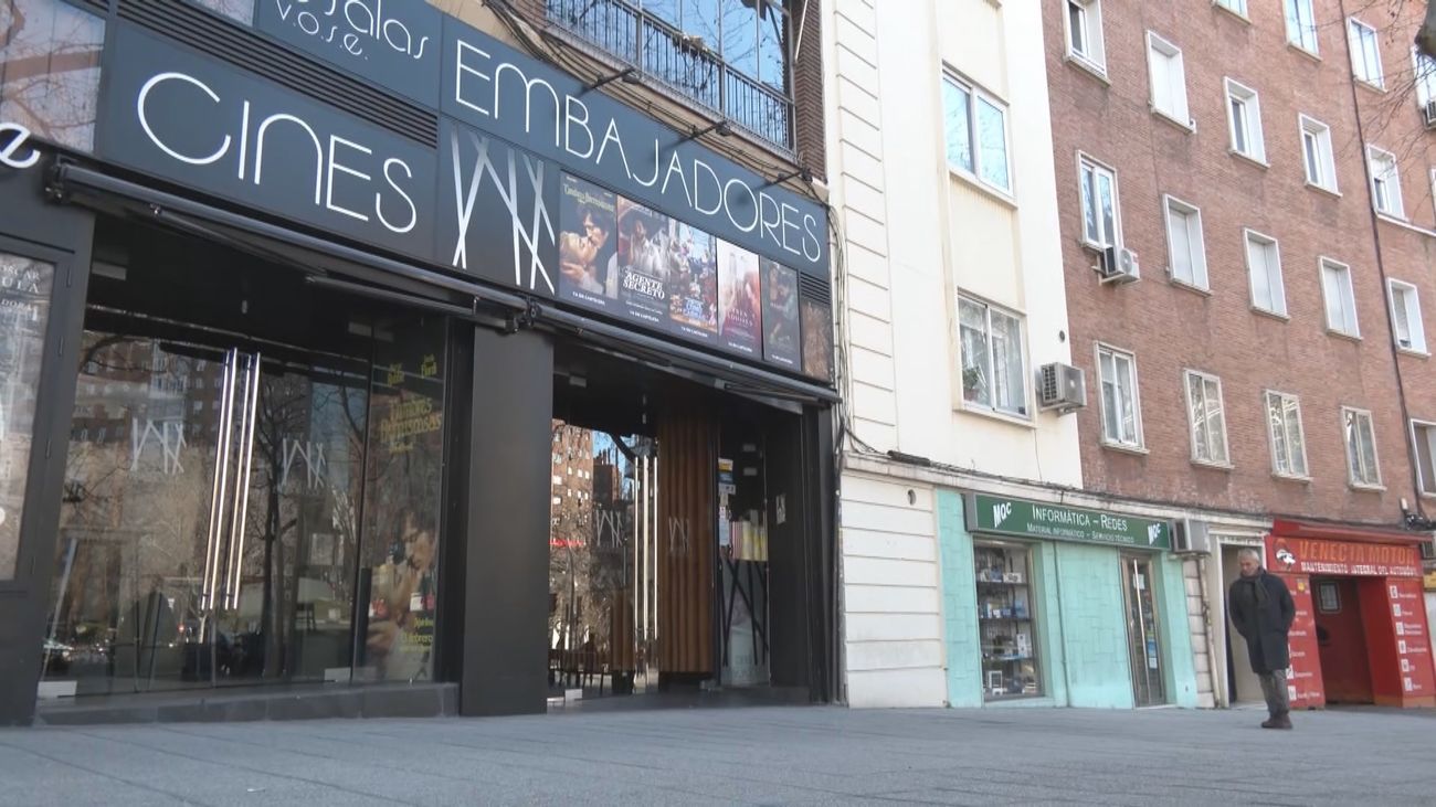 Cine y pastelerías, una combinación que solo el Cine Embajadores ha sabido fusionar a la perfección