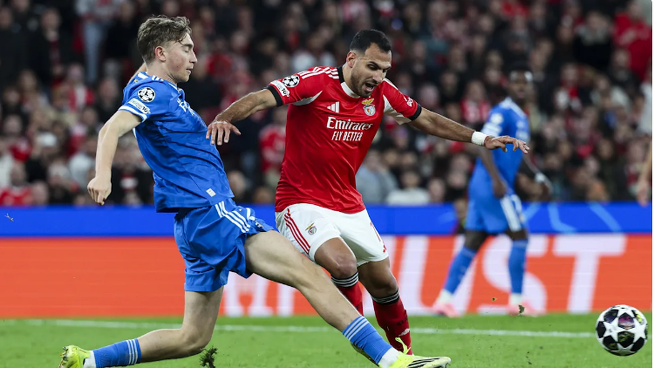 Huijsen ante el Benfica