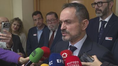 El alcalde de Móstoles acusa a Sanchez y al PSOE de "expandir bulos" contra él para gobernar en la ciudad "de forma antidemocrática"