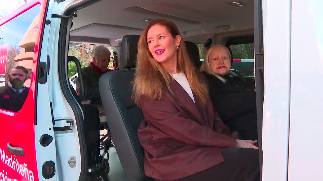 Madrid incorpora 12 nuevos vehículos adaptados para el traslado en las residencias públicas