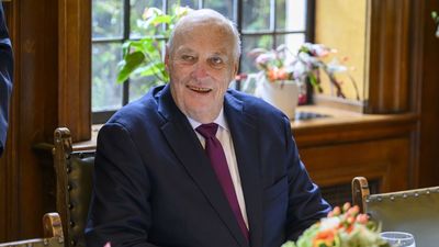 El rey Harald V de Noruega, hospitalizado en Tenerife por una infección y deshidratación