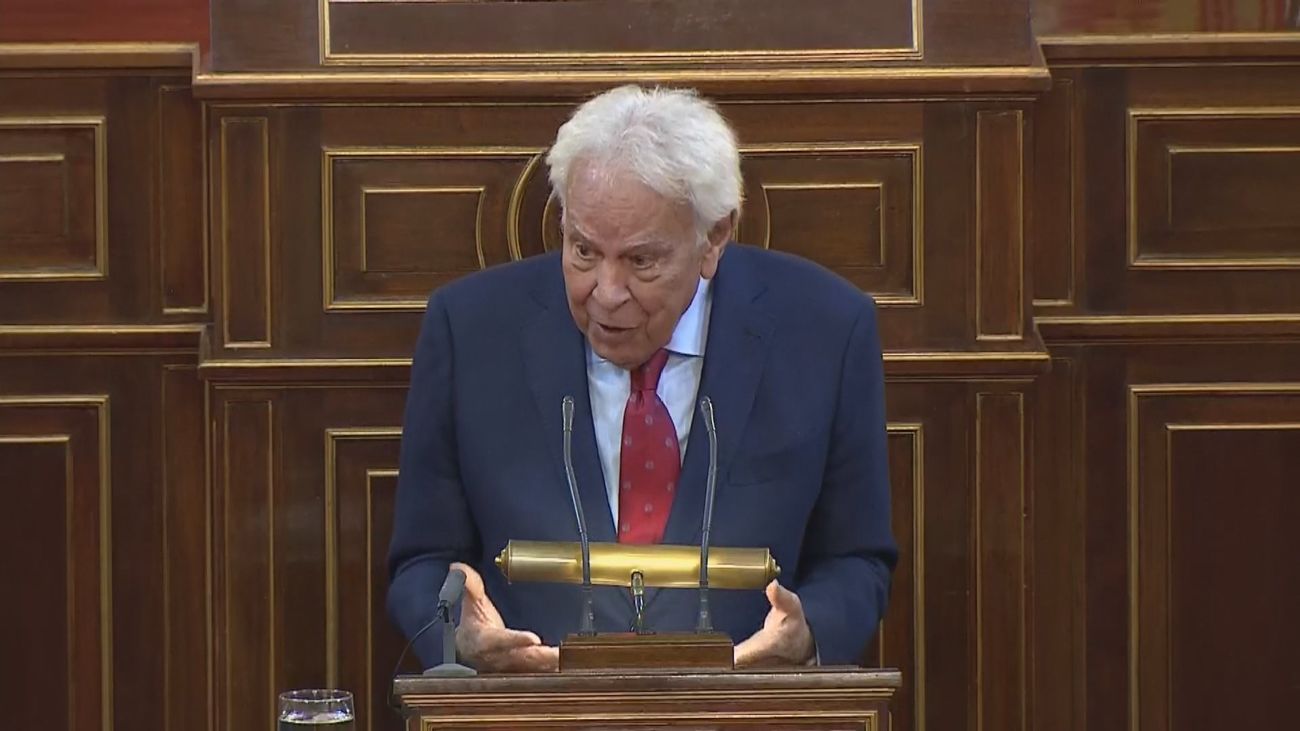 González pide una ley para desclasificar todos los secretos y defiende la figura del rey Juan Carlos en el 23-F: "Fue decisivo"